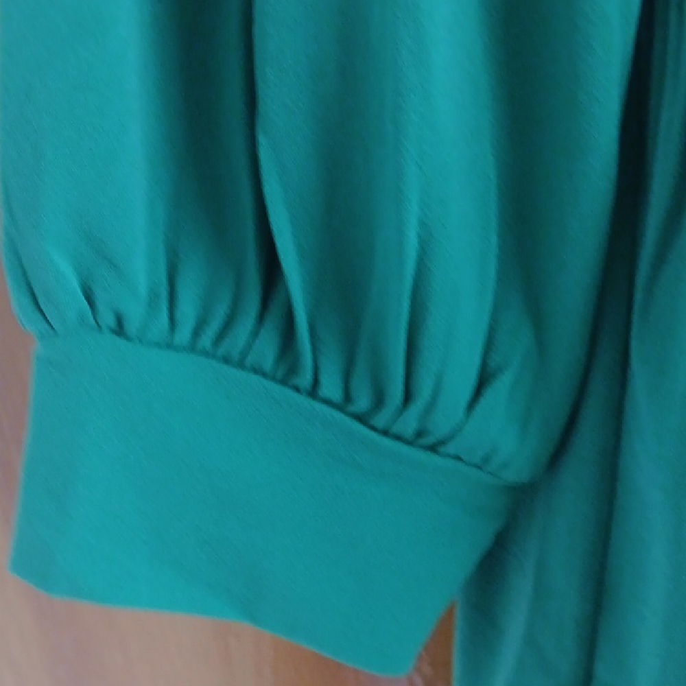 Adrianna Papell Relaxed Green Ribbed Blouse - Picture 4 of 6